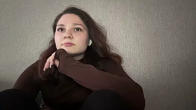 Emmiebutwihu online show from 04-08-26, 09:22