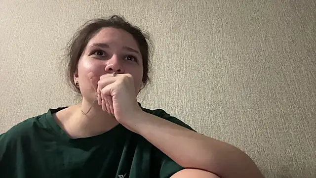 Emmiebutwihu online show from 04-14-26, 08:19