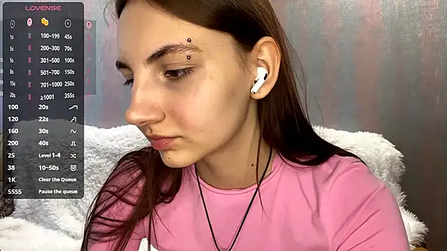 AlisaBloom online show from 04-05-26, 10:11