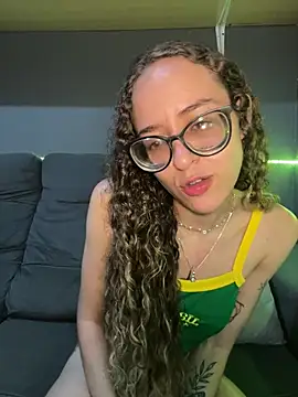Snapshot of Anamyst chatting on 05-15-26, 02:31 Anamyst online show from 05-15-26, 02:31