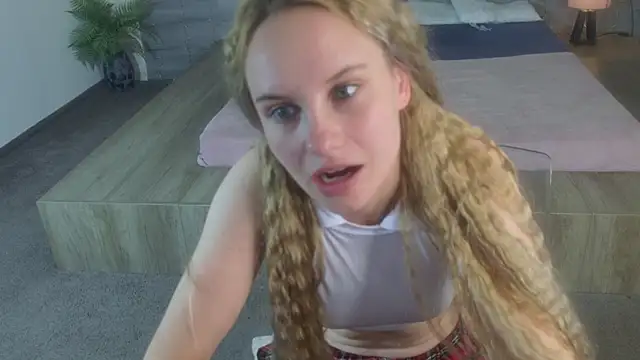 IceBlueBabe online show from 06-01-26, 07:35