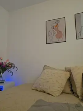 Victoria Evanss online show from 07-12-26, 07:37