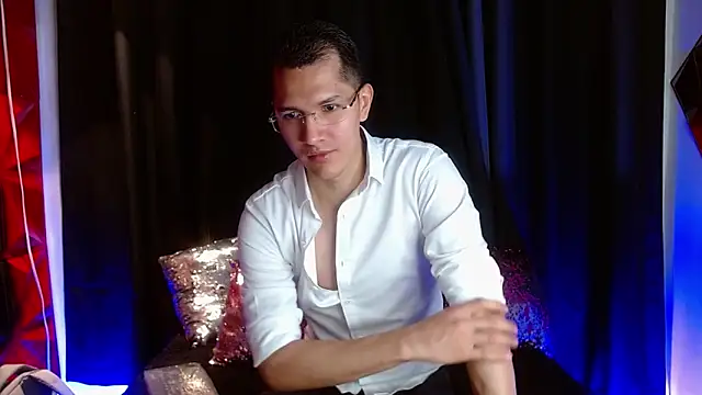 MilanDavid1 online show from 04-18-26, 05:26