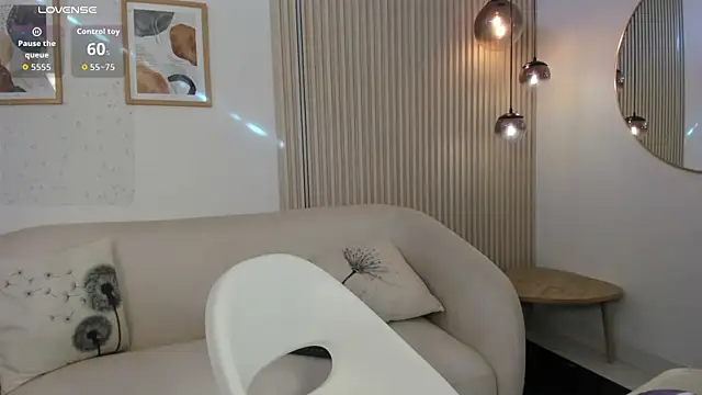 Zoey monroe online show from 04-18-26, 12:40