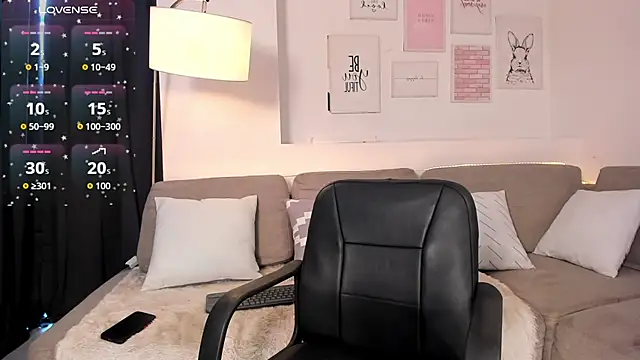 Zoey monroe online show from 04-28-26, 01:37