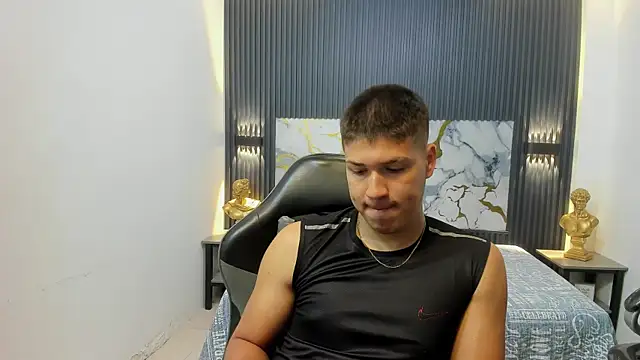 AlessandroFranco online show from 05-21-26, 12:57