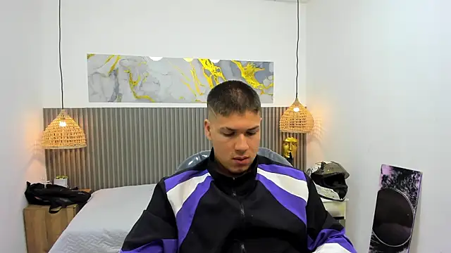 AlessandroFranco online show from 06-10-26, 01:23