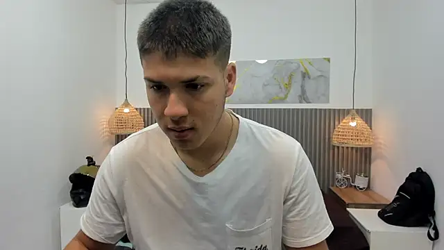 AlessandroFranco online show from 05-08-26, 01:48