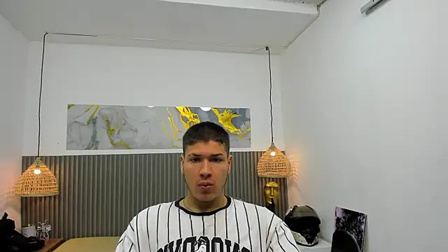 AlessandroFranco online show from 06-19-26, 01:28