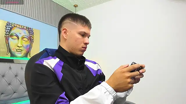 AlessandroFranco online show from 06-20-26, 01:38