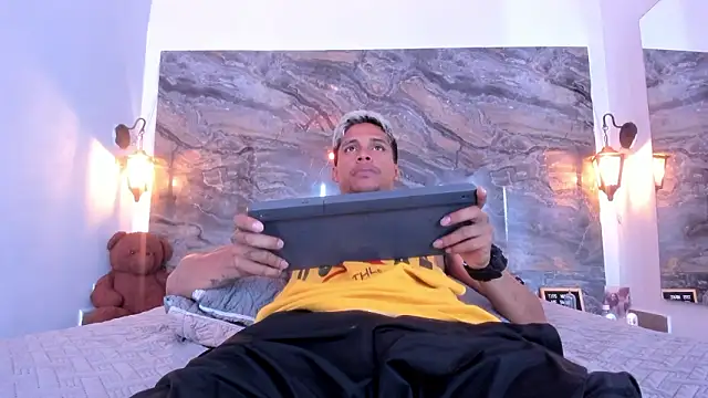 Snapshot of gregg-miller chatting on 03-16-26, 07:27 gregg-miller online show from 03-16-26, 07:27