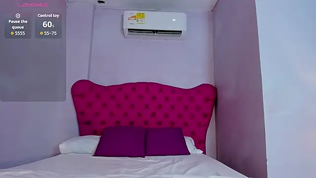 Adalyn Cute online show from 07-21-26, 11:44