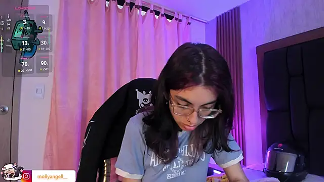 Molly A online show from 06-09-26, 03:02