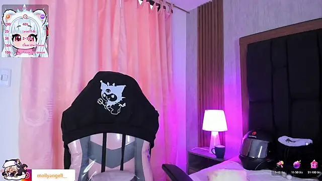 Molly A online show from 04-19-26, 03:02