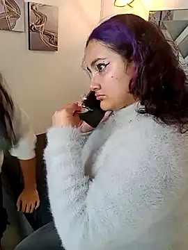 Liily Foxxy online show from 04-17-26, 10:51