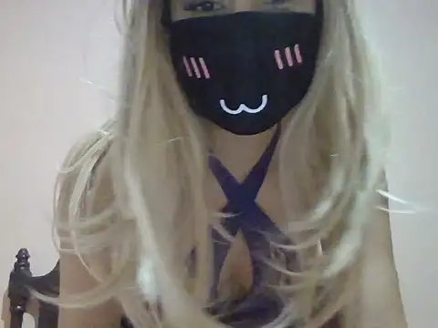 Vikkyy69 online show from 06-06-26, 01:44
