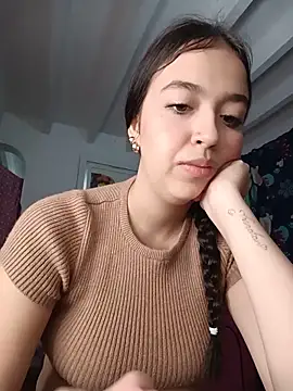 Kitty Loveee online show from 05-18-26, 09:52