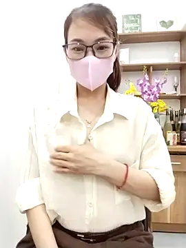 Mai phuong online show from 04-20-26, 12:57