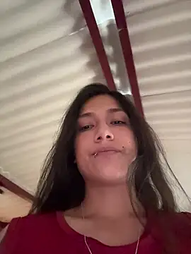 Snapshot of Twoshotsparty420 chatting on 03-20-26, 08:43 Twoshotsparty420 online show from 03-20-26, 08:43