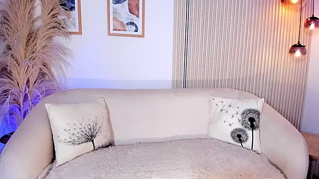 Juli jaramillo online show from 03-11-26, 12:54