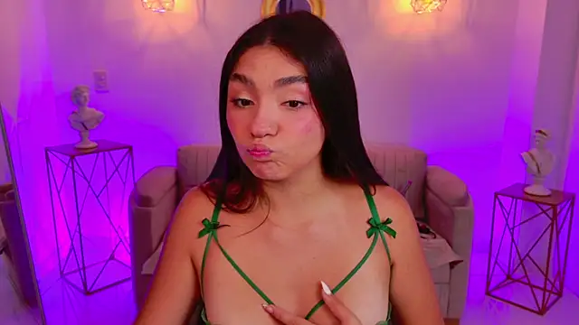 Gia Capri online show from 06-17-26, 03:06