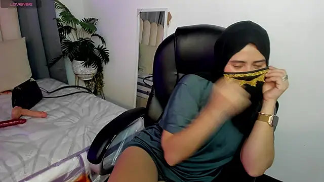 bahiya aziz online show from 06-07-26, 03:28
