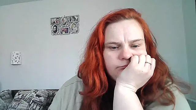 DollyGersonn online show from 04-22-26, 01:29