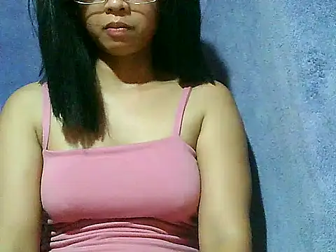 SAM SMILE XOXO online show from 05-04-26, 12:41