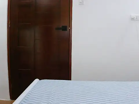 sexiesteyess online show from 04-19-26, 12:22