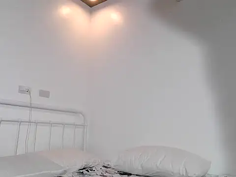 sexiesteyess online show from 05-13-26, 07:54