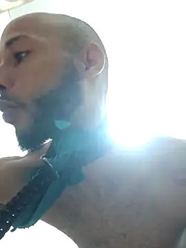 Snapshot of Polla-Grande_97 chatting on 04-15-26, 08:42 Polla-Grande 97 online show from 04-15-26, 08:42