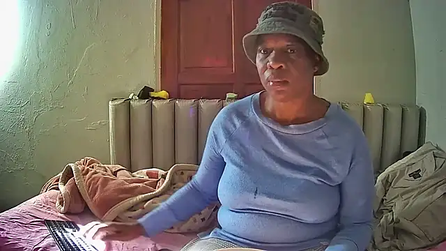 JoycyQueen online show from 04-04-26, 06:09