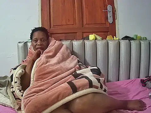 JoycyQueen online show from 03-31-26, 05:20