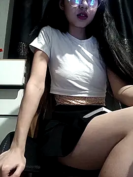 Snapshot of Rina_333 chatting on 03-10-26, 01:26 Rina 333 online show from 03-10-26, 01:26