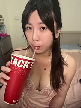vivi131927 online show from 07-30-26, 01:38