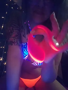 NicolePearl online show from 06-06-26, 01:22