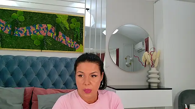 AnneRey online show from 04-29-26, 07:34