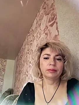NataLilu826 online show from 05-11-26, 03:07