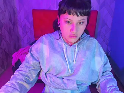 Snapshot of brunne_eva chatting on 04-28-26, 02:54 brunne eva online show from 04-28-26, 02:54