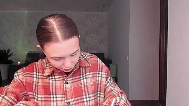 kittiangel00 online show from 04-09-26, 04:25