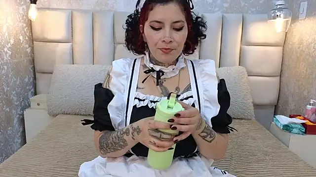 LadyMiax online show from 06-16-26, 04:01