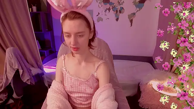 Pretty Victoria online show from 04-04-26, 06:09