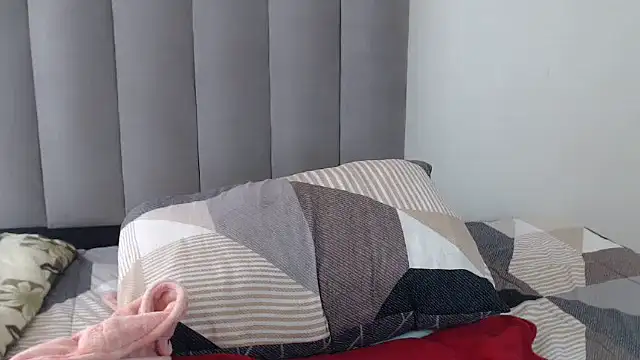 Tasha xxx online show from 04-12-26, 11:57