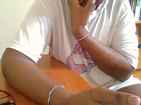 melaninebony2 online show from 03-26-26, 08:12