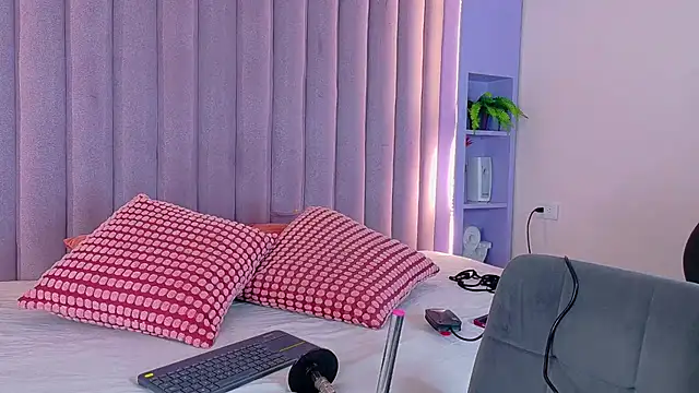 Meganlove   online show from 07-08-26, 02:46