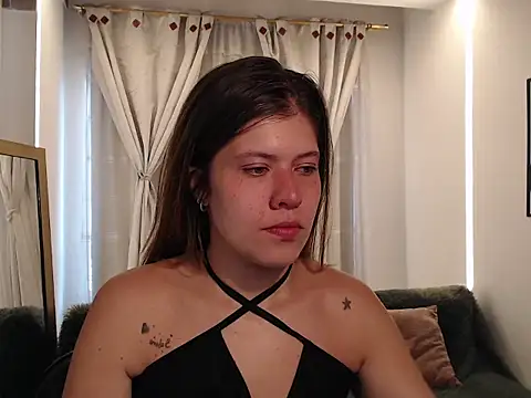 Moonna linnda online show from 03-20-26, 01:34