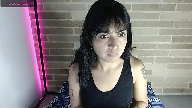 sweet-little online show from 05-27-26, 12:34