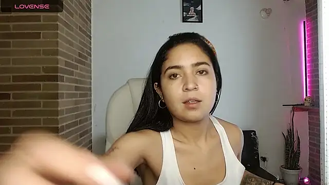 sweet-little online show from 03-12-26, 08:13