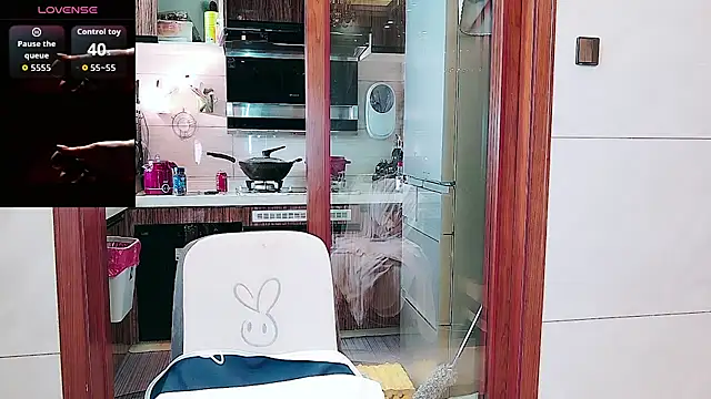 nuanuanbaobei online show from 06-05-26, 06:52
