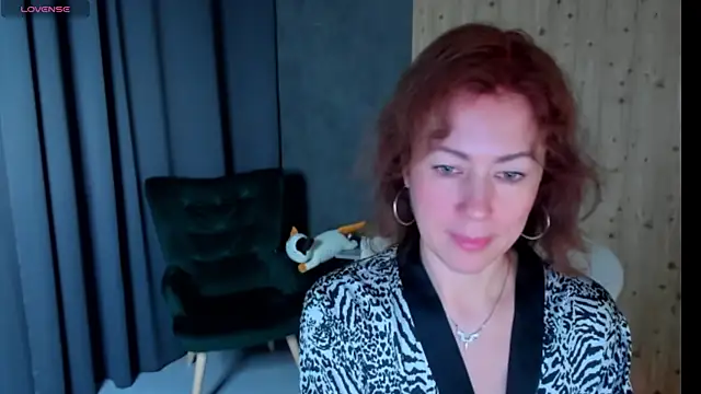 LeticiaRomano online show from 04-20-26, 04:04